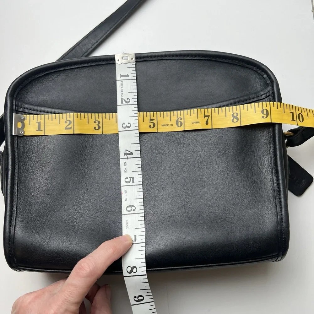 VTG Coach Metropolis Zip Bag 9087 Black Leather Brass Crossbody Y2K